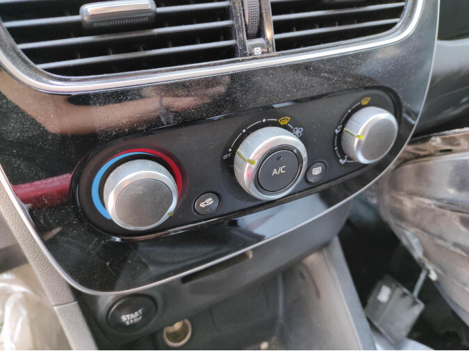 MANDO CALEFACCION RENAULT CLIO 2018