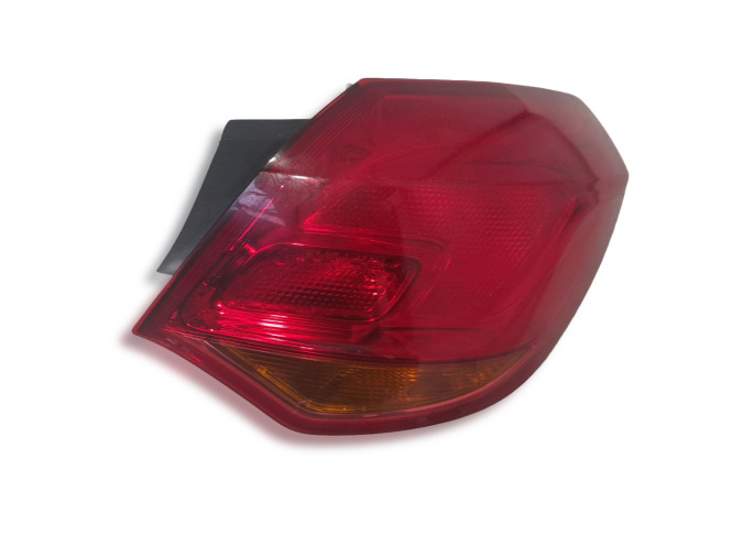 PILOTO TRASERO DERECHO OPEL ASTRA 2015