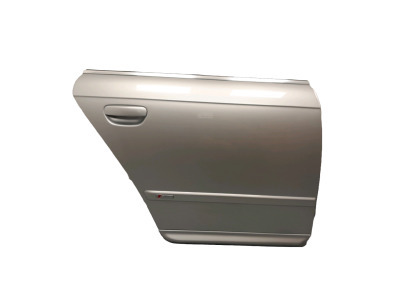 PUERTA TRASERA DERECHA  AUDI A4 PLATA 2007