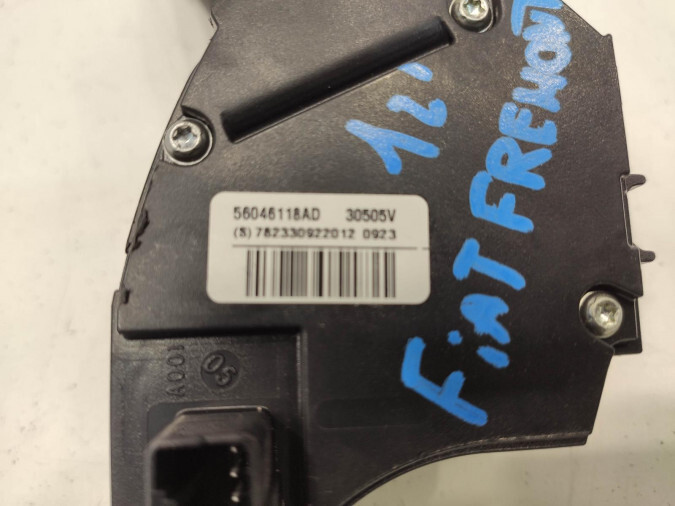Mando Multifunción FIAT FREEMONT 2013
