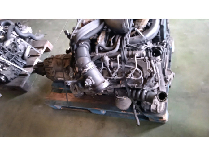 MOTOR CON ACCESORIOS Y CAJA DE CAMBIOS AUDI A6 2004