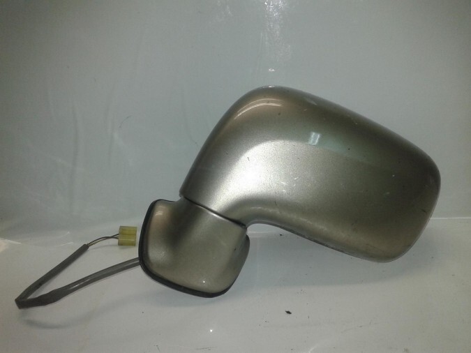 Retrovisor Izquierdo SUZUKI LIANA DORADO 2002