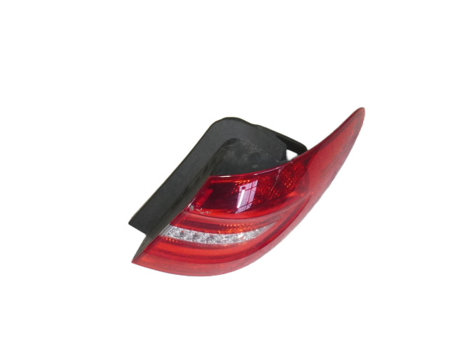 PILOTO TRASERO DERECHO EXTERIOR MERCEDES B 180 CDI 2012