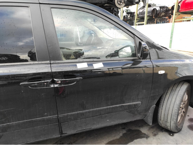 CERRADURA PUERTA DELANTERA DERECHA KIA CARNIVAL 2009
