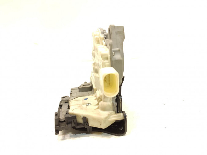 CERRADURA PUERTA DELANTERA DERECHA FIAT GRANDE PUNTO 2010