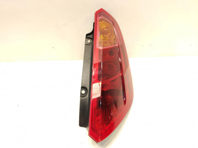PILOTO TRASERO DERECHO FIAT GRANDE PUNTO 2006