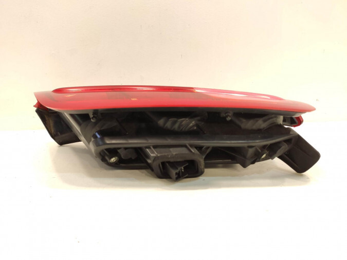 PILOTO TRASERO DERECHO FIAT GRANDE PUNTO 2006