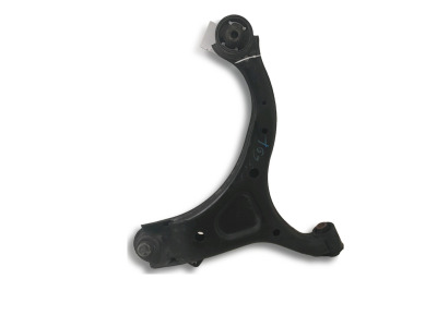 BRAZO SUSPENSION INFERIOR  DELANTERO DERECHO HYUNDAI SANTA FE 2010