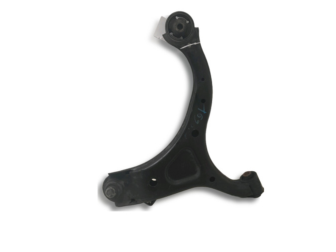 BRAZO SUSPENSION INFERIOR  DELANTERO DERECHO HYUNDAI SANTA FE 2010