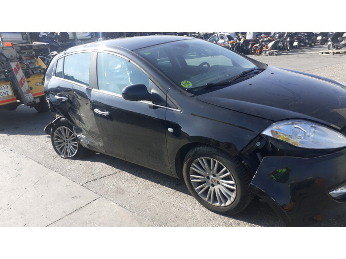 MANGUETA DELANTERA DERECHA  FIAT BRAVO 2008