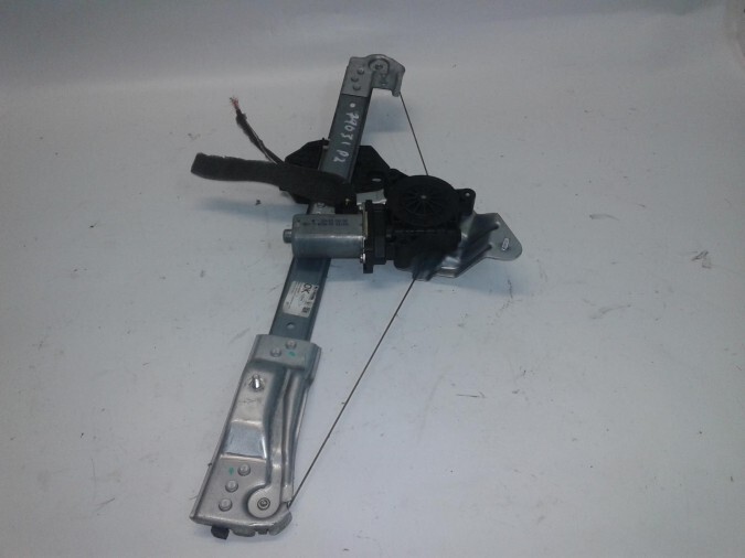 ELEVALUNAS DELANTERO DERECHO DACIA SANDERO 2013