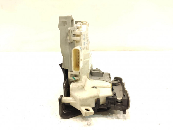 CERRADURA PUERTA TRASERA IZQUIERDA AUDI Q7 2010