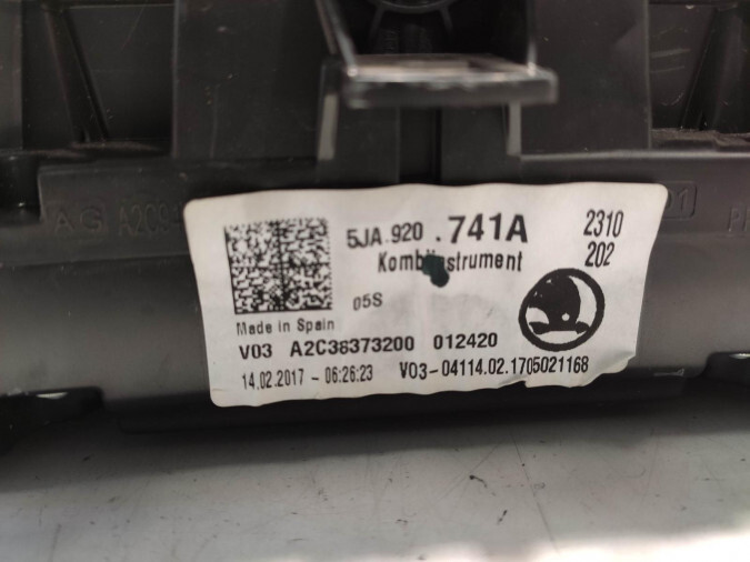 CUADRO INSTRUMENTOS SKODA RAPID 2016