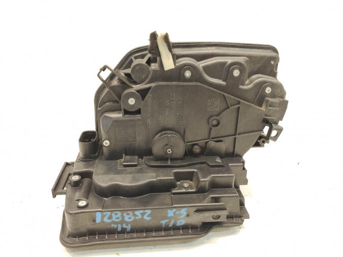 CERRADURA PUERTA TRASERA DERECHA FORD FUSION 2014