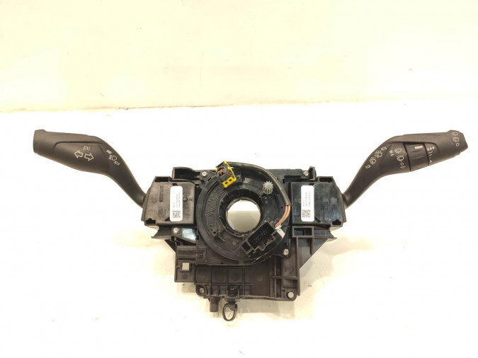 MANDO MULTIFUNCION FORD FOCUS 2016