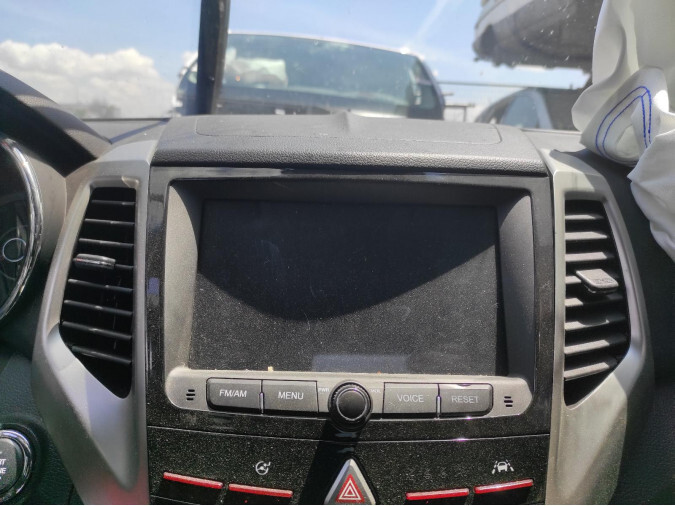 sistema navegacion gps SSANGYONG TIVOLI 2018