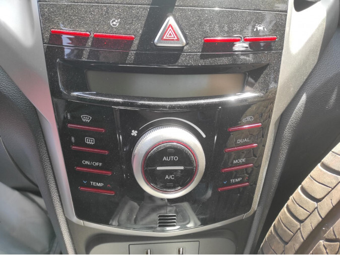 MANDO CALEFACCIÓN SSANGYONG TIVOLI 2018