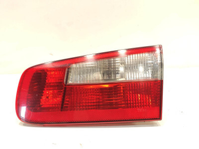PILOTO TRASERO DERECHO RENAULT LAGUNA 2003