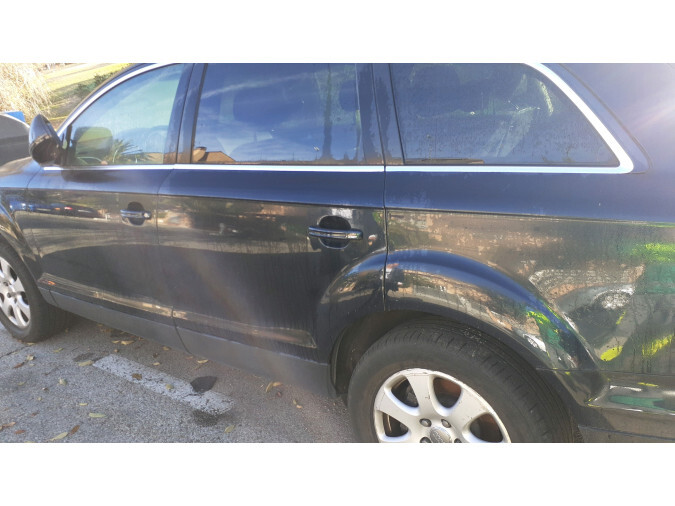 PORTON TRASERO AUDI Q7 2007