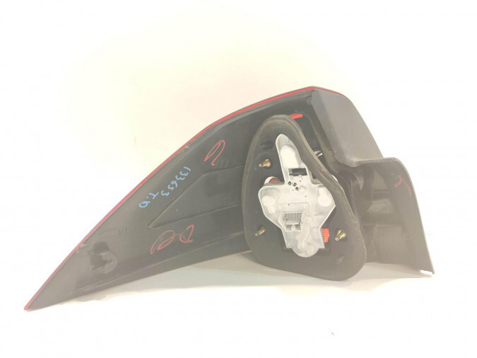 PILOTO TRASERO DERECHO RENAULT MEGANE 2004