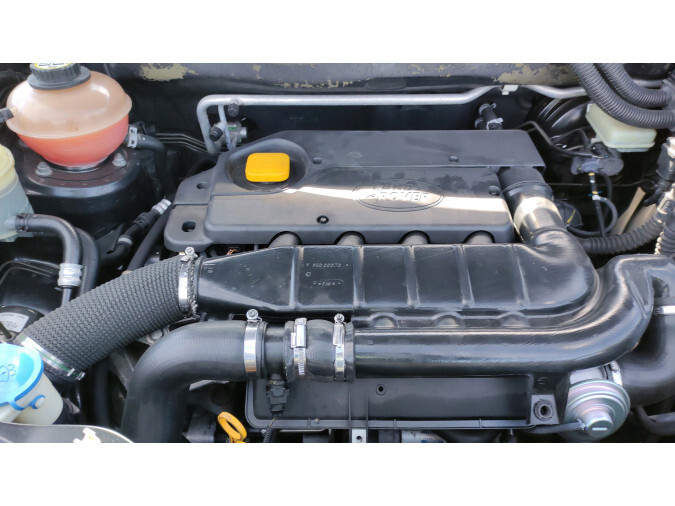 PILOTO TRASERO CENTRAL LAND ROVER FREELANDER 2006