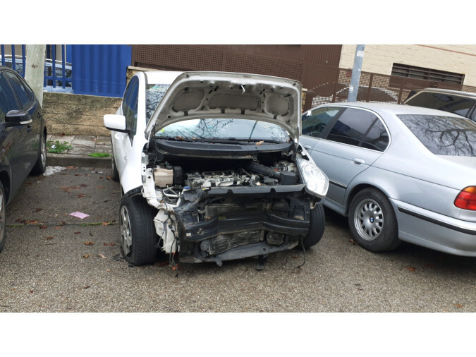 PILOTO TRASERO DERECHO INTERIOR KIA VENGA 2011