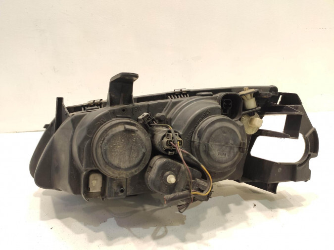 FARO DELANTERO DERECHO NISSAN ALMERA 2001