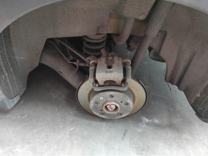 PINZA TRASERA IZQUIERDA CITROEN C3 2013