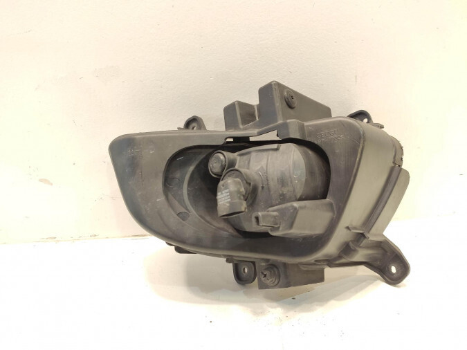 FARO ANTINIEBLA DELANTERO IZQUIERDO HYUNDAI I30 2011