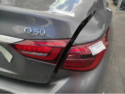 PILOTO TRASERO DERECHO INFINITI Q50 43263