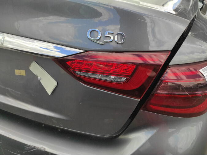 PILOTO TRASERO DERECHO INFINITI Q50 43263