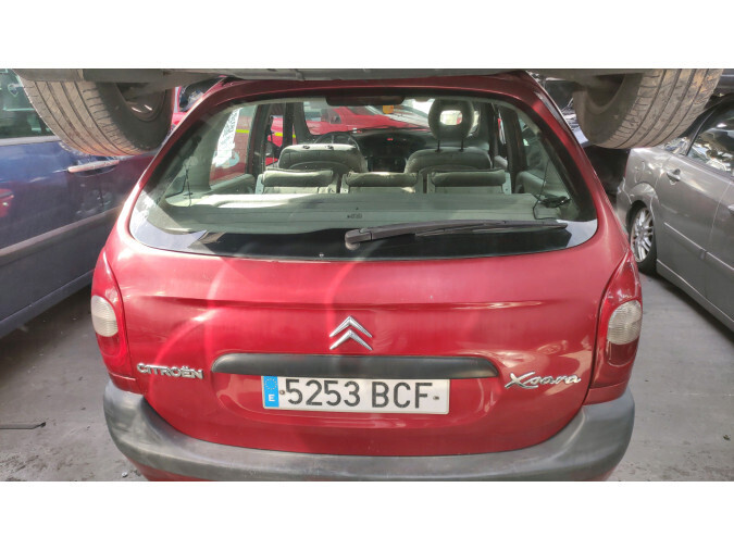 PILOTO TRASERO CENTRAL CITROEN XSARA PICASSO 2000