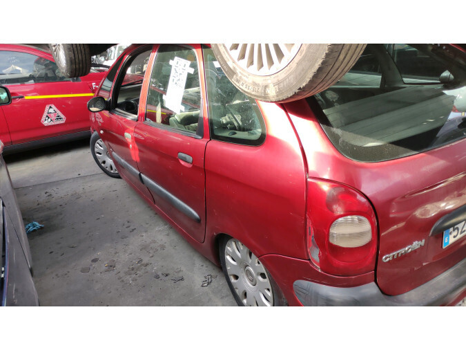 FARO DELANTERO DERECHO CITROEN XSARA PICASSO 2000