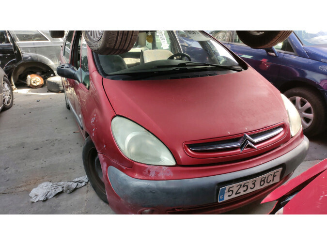 FARO DELANTERO DERECHO CITROEN XSARA PICASSO 2000