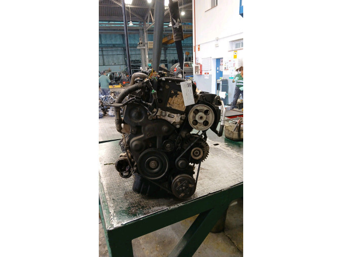 Motor PEUGEOT 206 2004