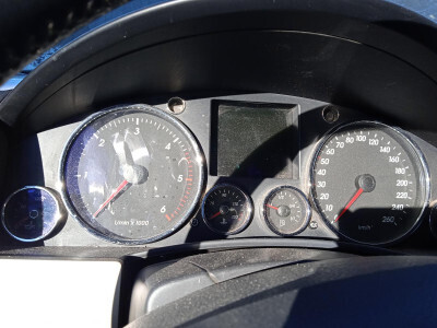CUADRO INSTRUMENTOS VOLKSWAGEN TOUAREG 2005