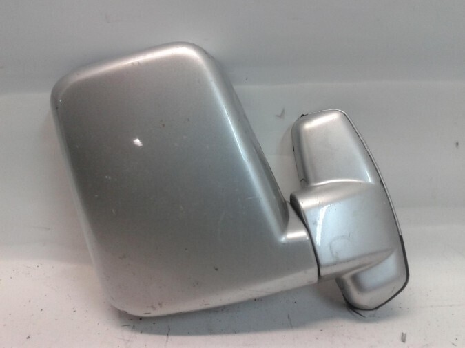 RETROVISOR DERECHO MITSUBISHI SPACE WAGON PLATA 2004