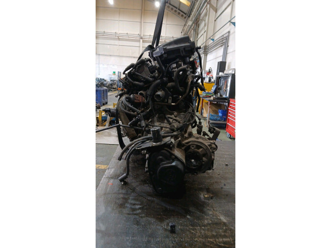Motor VOLKSWAGEN POLO 2000