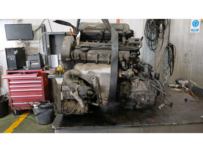 Motor VOLKSWAGEN POLO 2000