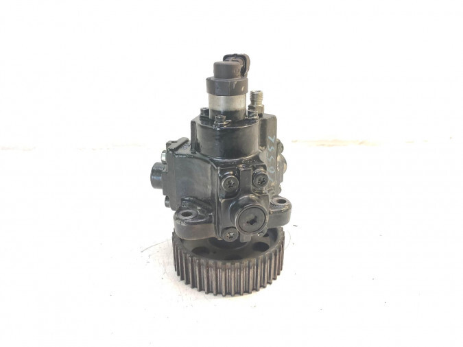 BOMBA INYECCIÓN OPEL ZAFIRA 2005