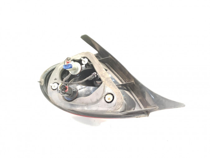PILOTO TRASERO DERECHO CHRYSLER NEON 2000
