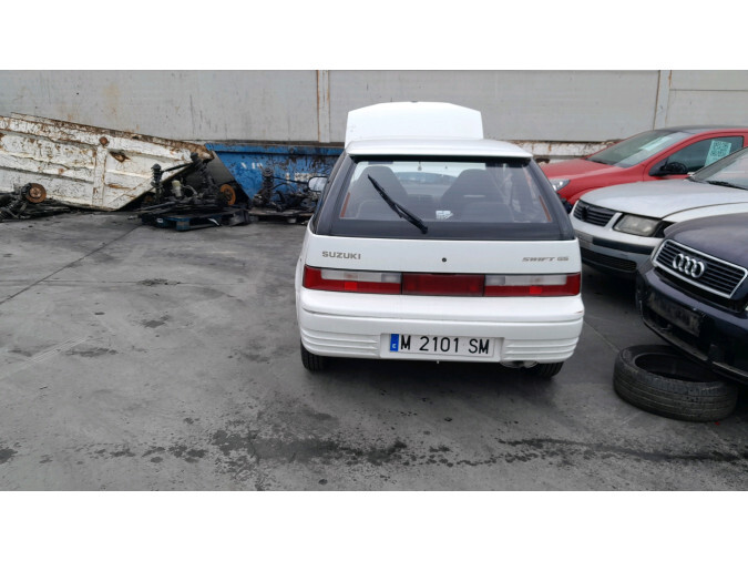 MOTOR SIN ACCESORIOS Y CON CAJA DE CAMBIOS SUZUKI SWIFT 1994