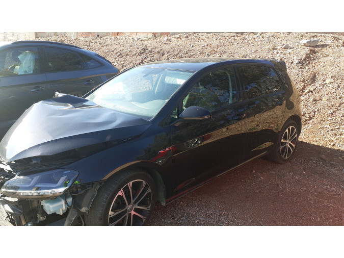 REJILLA VENTILACIÓN DERECHA VOLKSWAGEN GOLF 2013