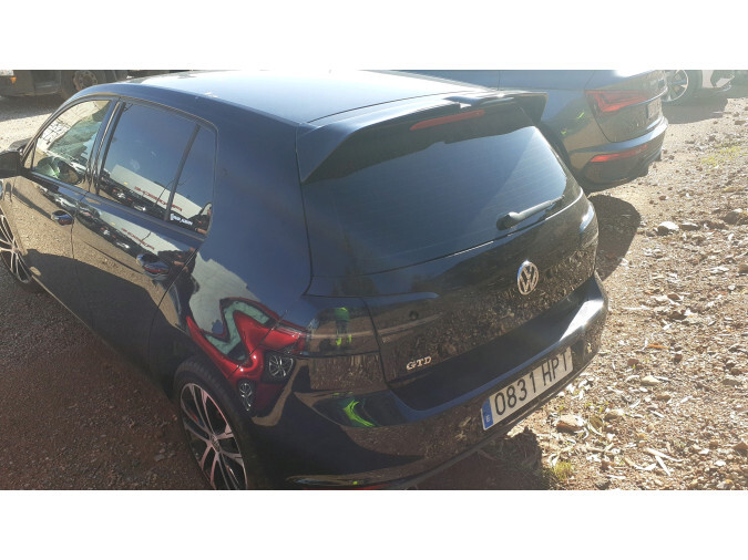REJILLA VENTILACIÓN IZQUIERDA VOLKSWAGEN GOLF 2013
