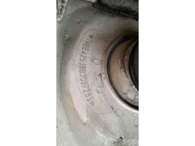 MANGUETA DELANTERA IZQUIERDA SKODA FABIA 2010