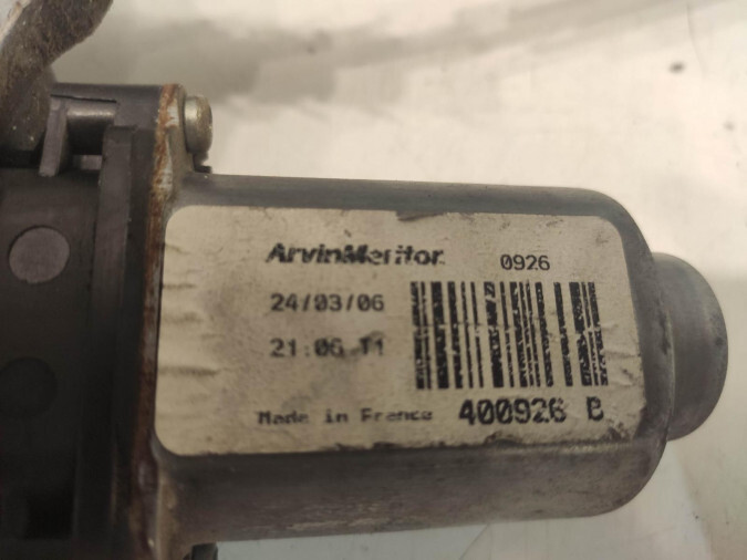ELEVALUNAS DELANTERO DERECHO NISSAN NOTE 2006