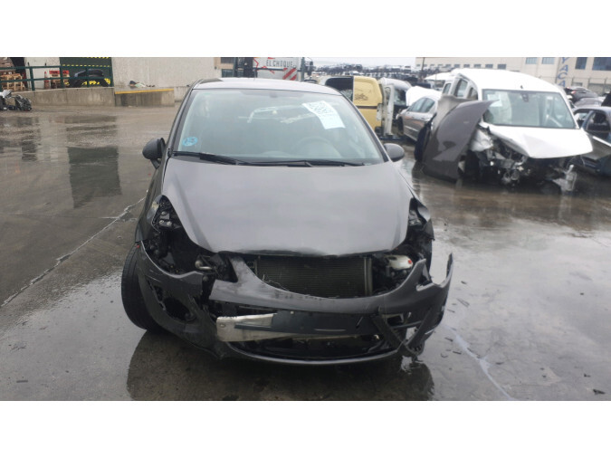 PILOTO TRASERO DERECHO OPEL CORSA 2012