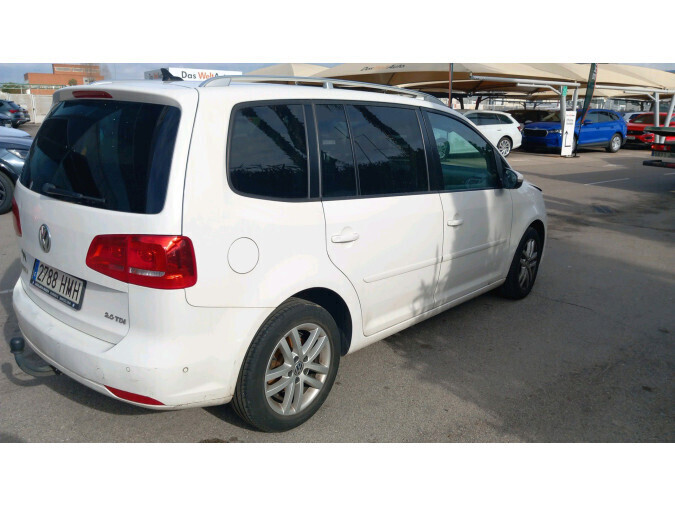 REJILLA DERECHA PARAGOLPES DELANTERO VOLKSWAGEN TOURAN 2012