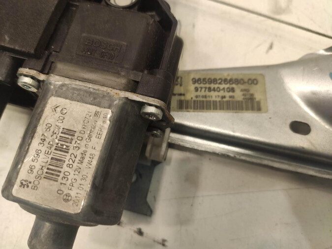 ELEVALUNAS TRASERO DERECHO PEUGEOT 308 2011