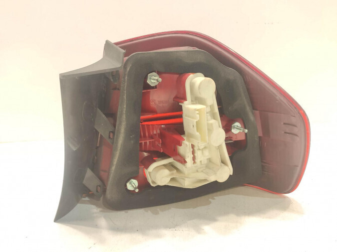 PILOTO TRASERO IZQUIERDO EXTERIOR BMW SERIE 3 2006